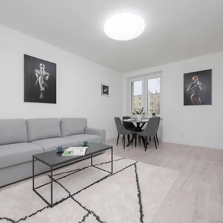 Wyjatkowy Apartament Dla 4 Osob By Noclegi Renters Pruszkow Exterior photo